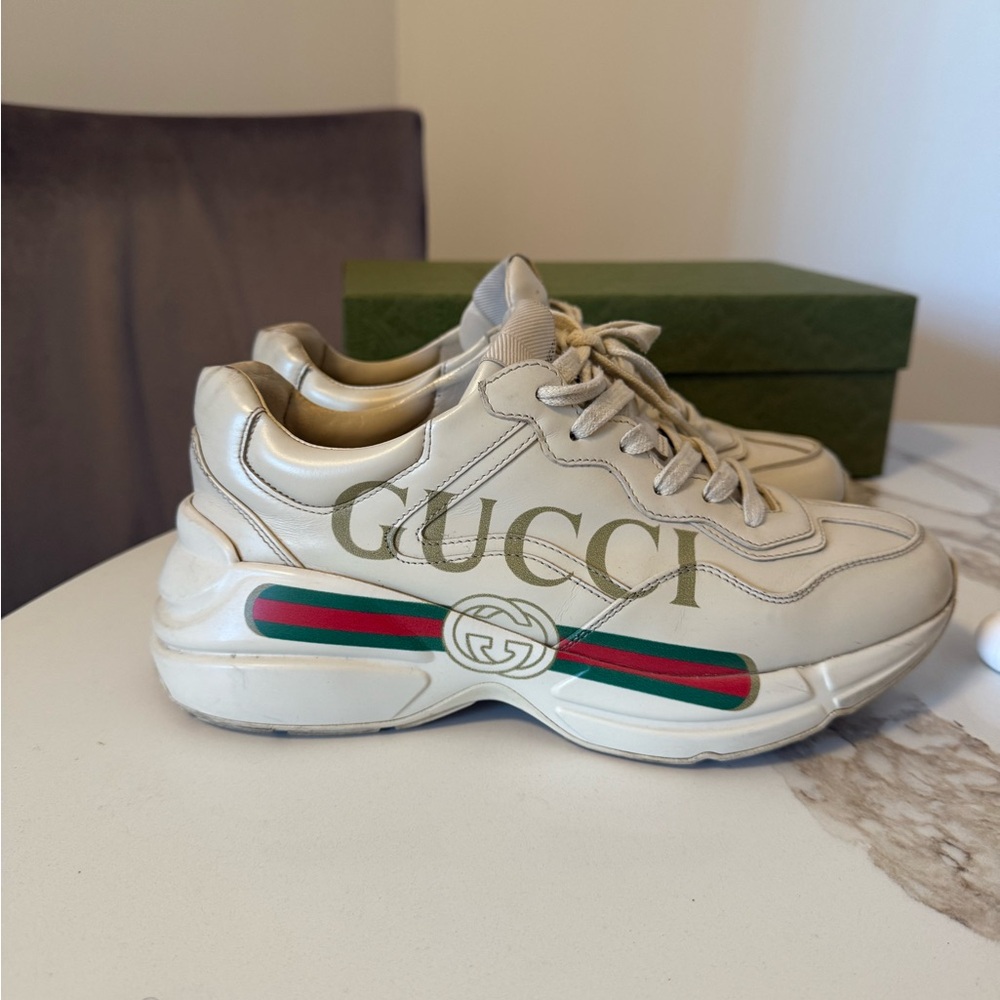 Gucci Women's Rhyton Sneaker with Gucci logo Size 38